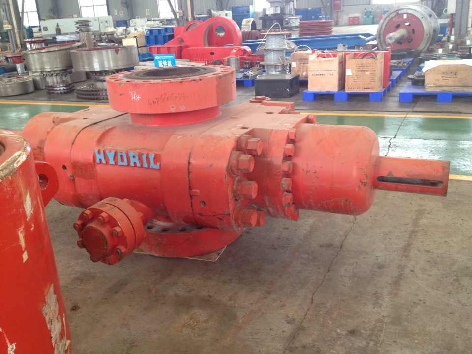13-5/8" 10000 Psi Hydril Single Ram BOP