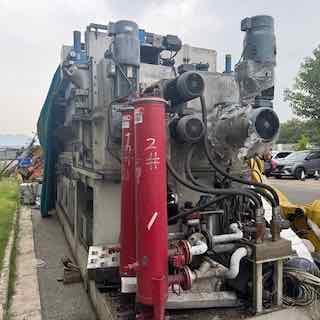 Cleaning Machine inside the Car parts factories , Gemerny made