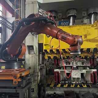 Robots for the Forging Machine